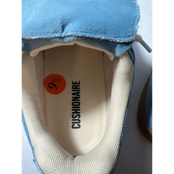 Cushionaire nwot Blue Suede Sneakers with Cream Accents - Picture 7 of 7